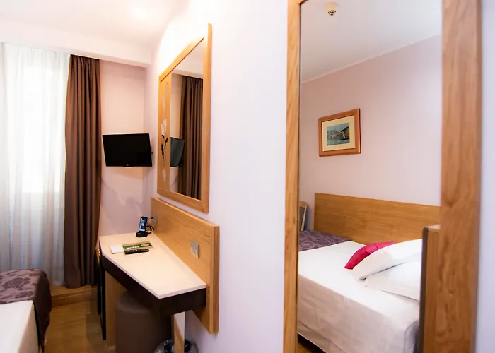 Giolli Nazionale Otel Roma